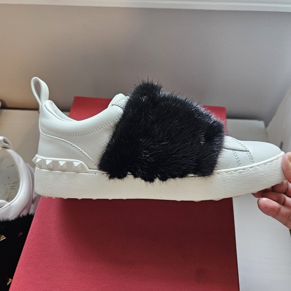 Valentino Rockstud sneakers FINAL $ FIRM - Picture 2 of 10